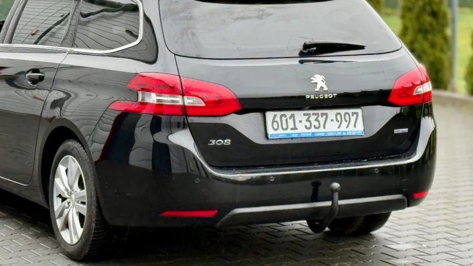 PEUGEOT 308 -