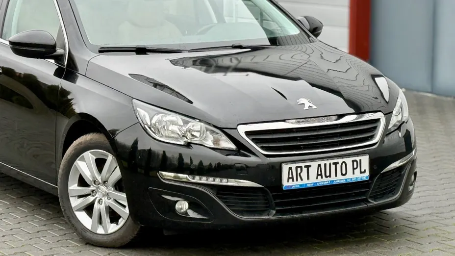 PEUGEOT 308 -