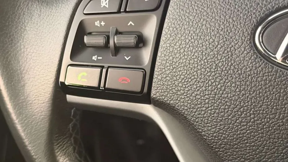 HYUNDAI Tucson -