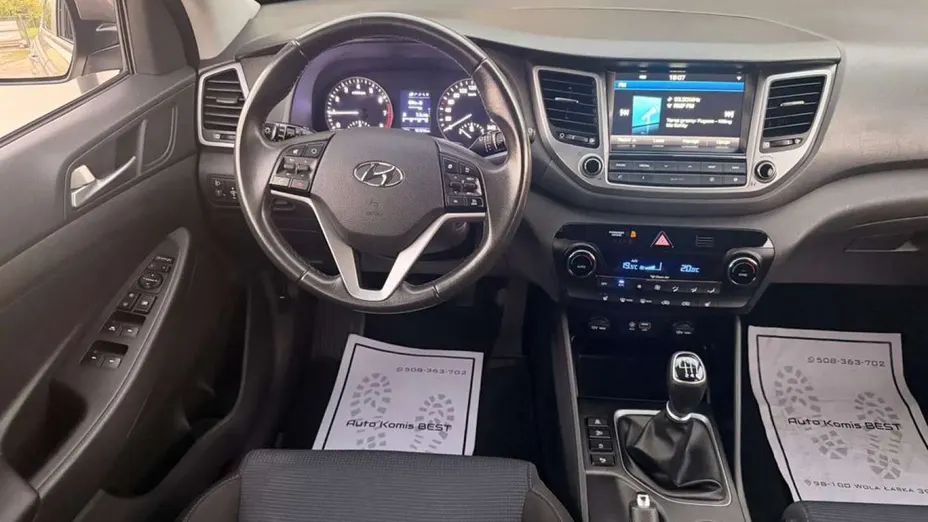 HYUNDAI Tucson -