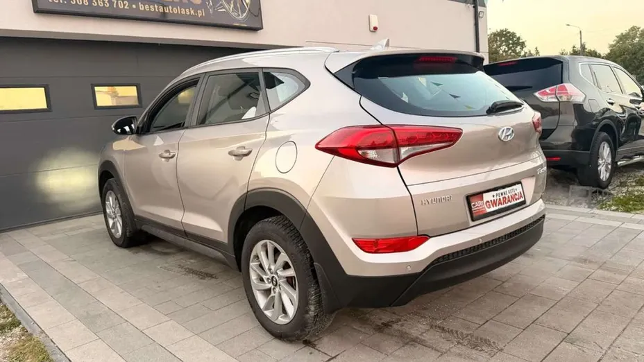 HYUNDAI Tucson -