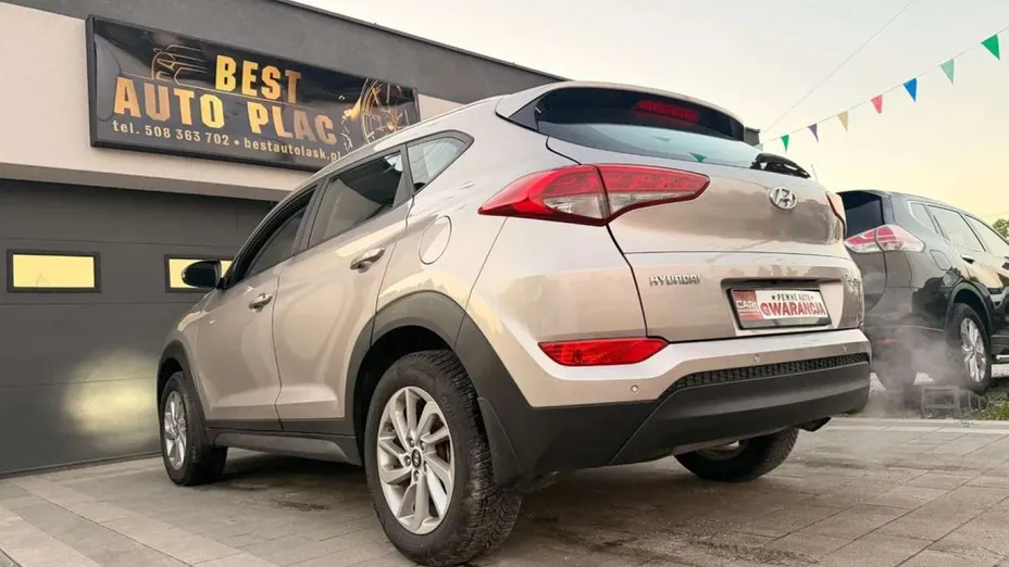 HYUNDAI Tucson -