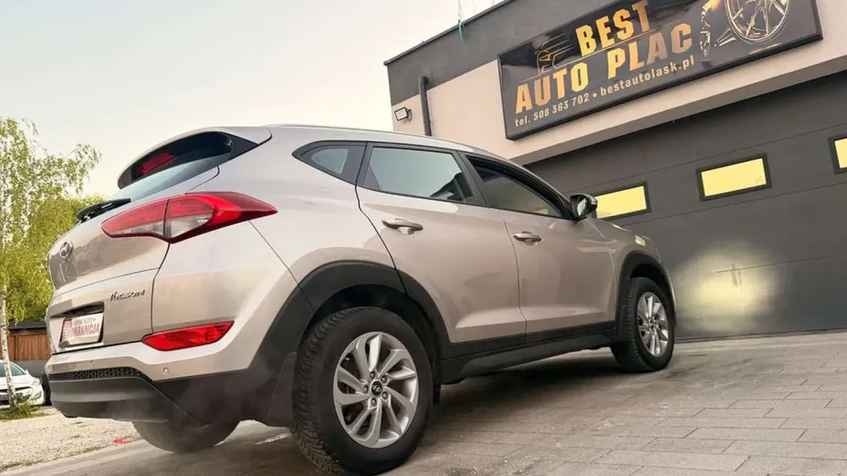 HYUNDAI Tucson -