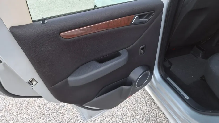 MERCEDES-BENZ A Klasa -