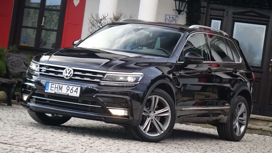 VOLKSWAGEN Tiguan -