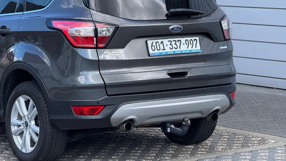 FORD Kuga -