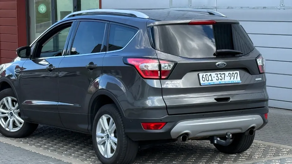 FORD Kuga -