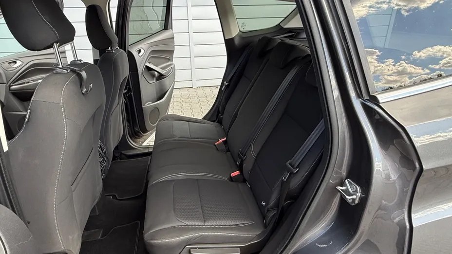 FORD Kuga -