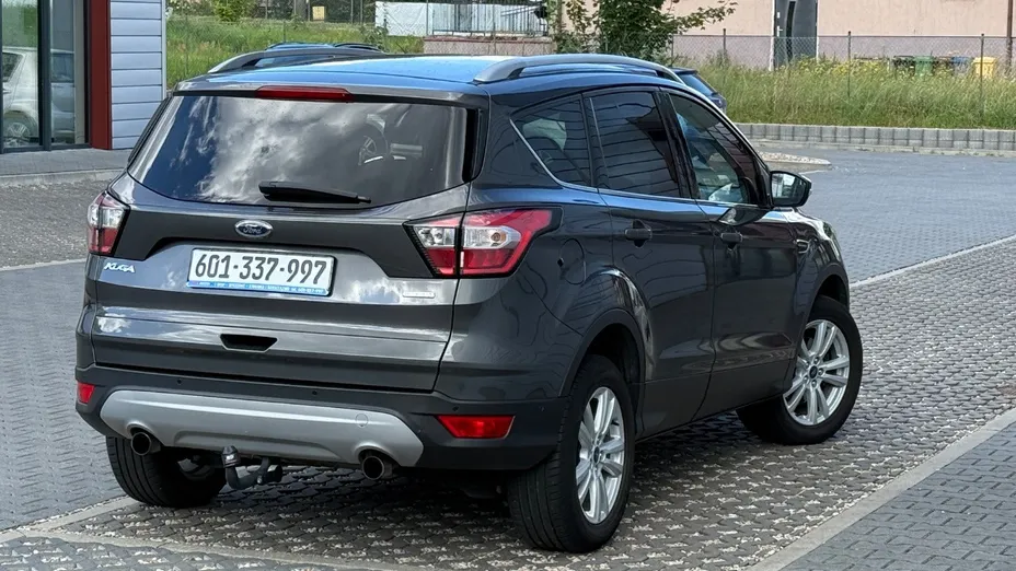 FORD Kuga -
