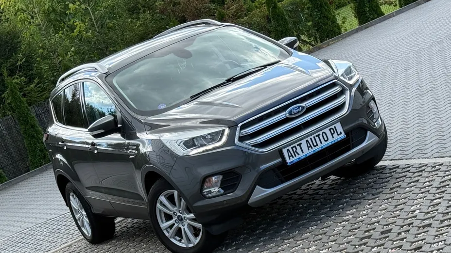 FORD Kuga -