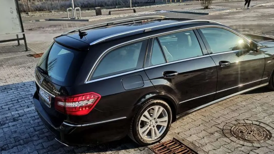 MERCEDES-BENZ E Klasa -