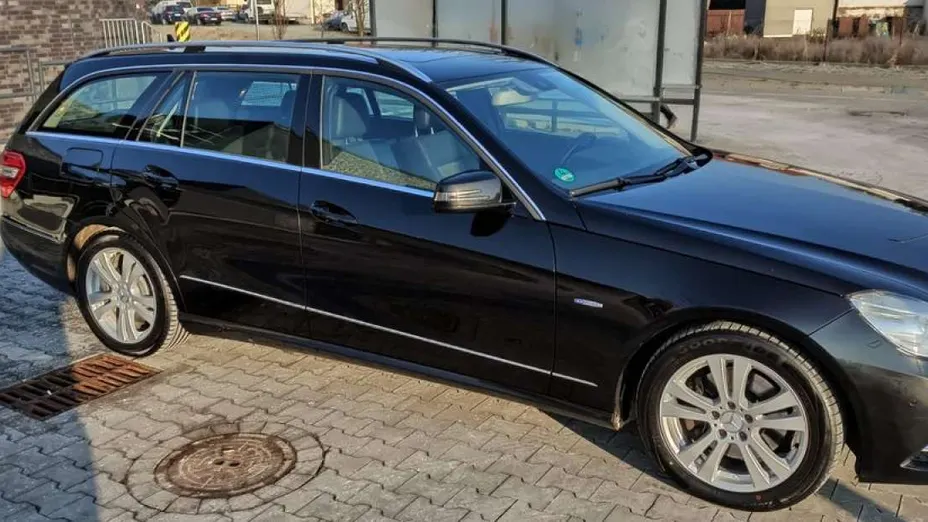 MERCEDES-BENZ E Klasa -