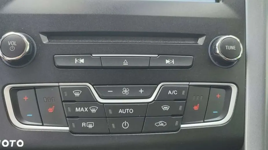 FORD Mondeo -