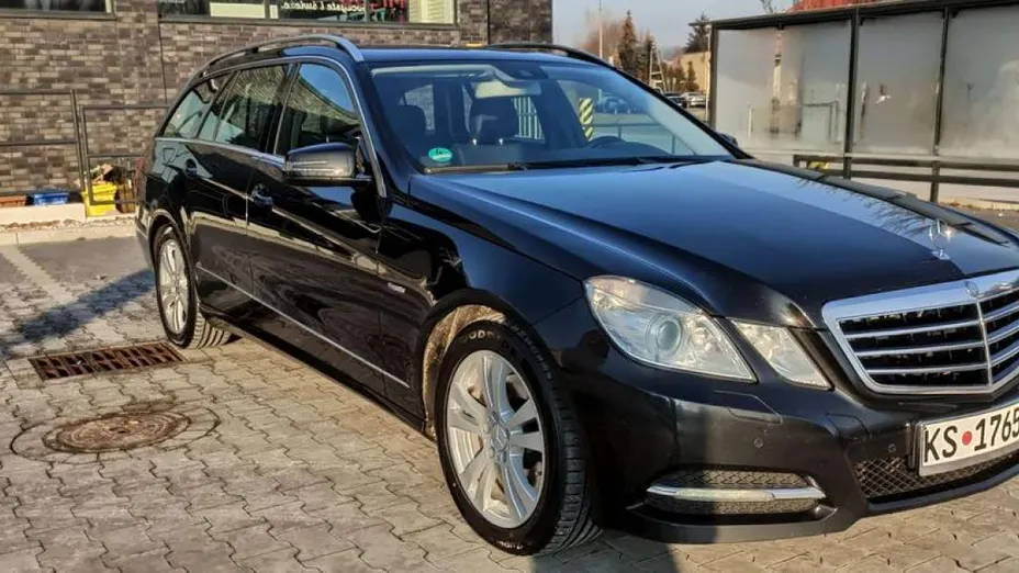 MERCEDES-BENZ E Klasa -