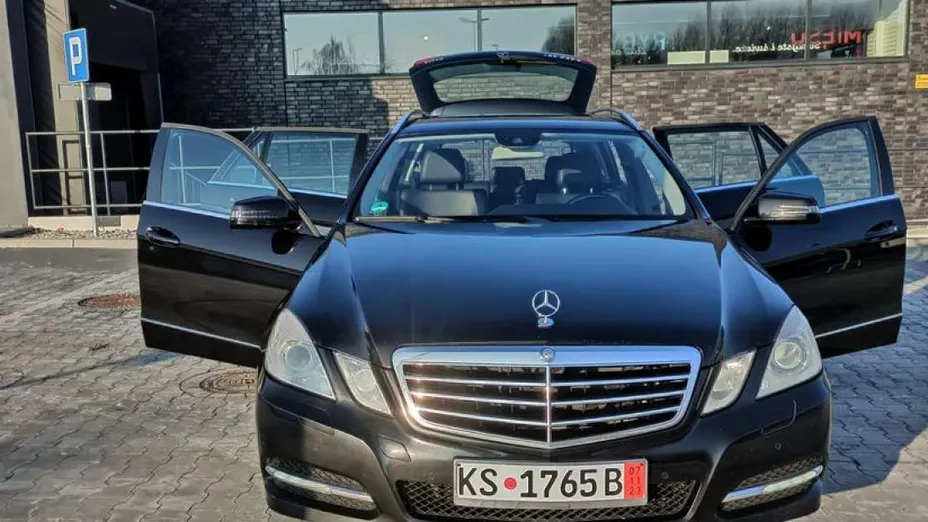 MERCEDES-BENZ E Klasa -