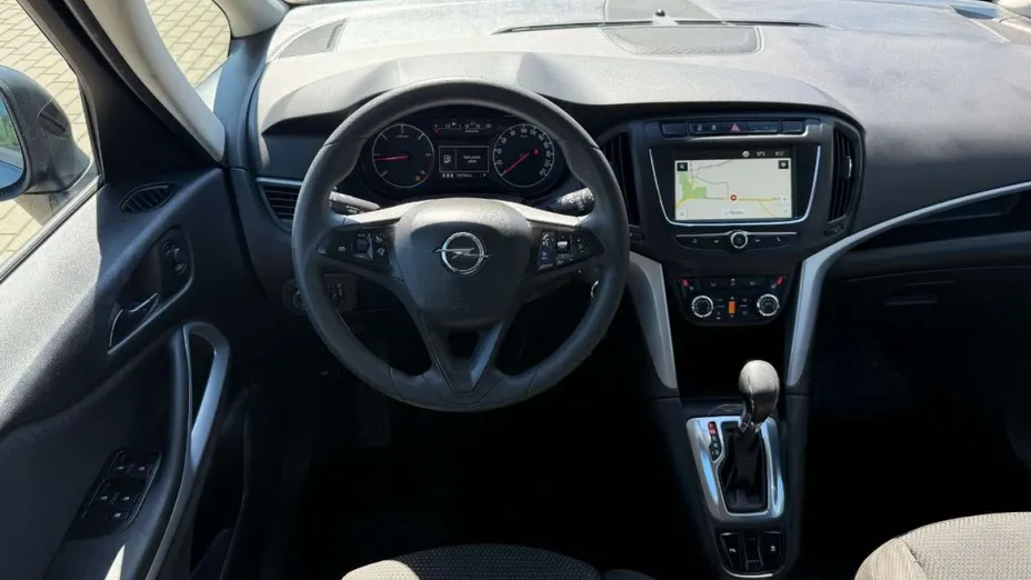 OPEL Zafira -