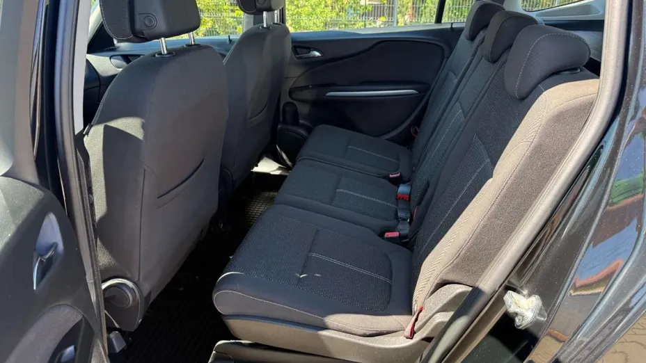 OPEL Zafira -