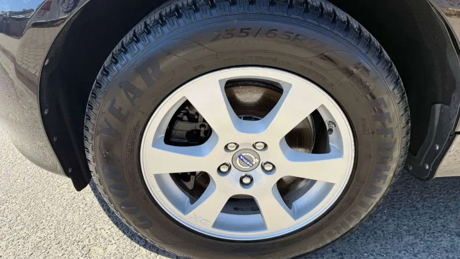 VOLVO XC60 -