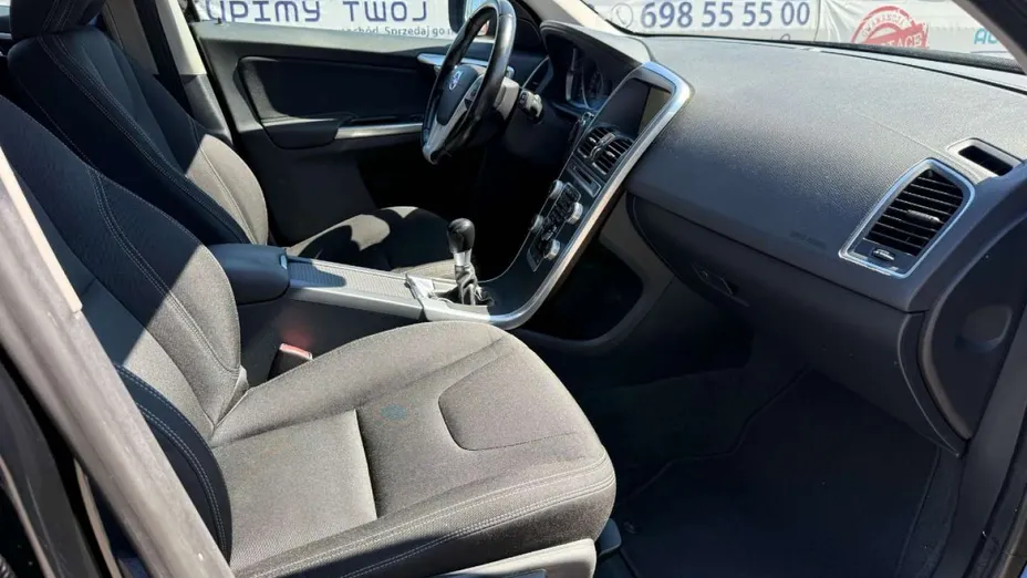 VOLVO XC60 -