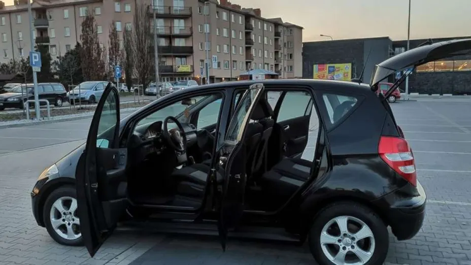 MERCEDES-BENZ A Klasa -