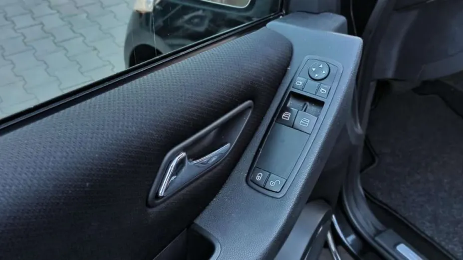 MERCEDES-BENZ A Klasa -