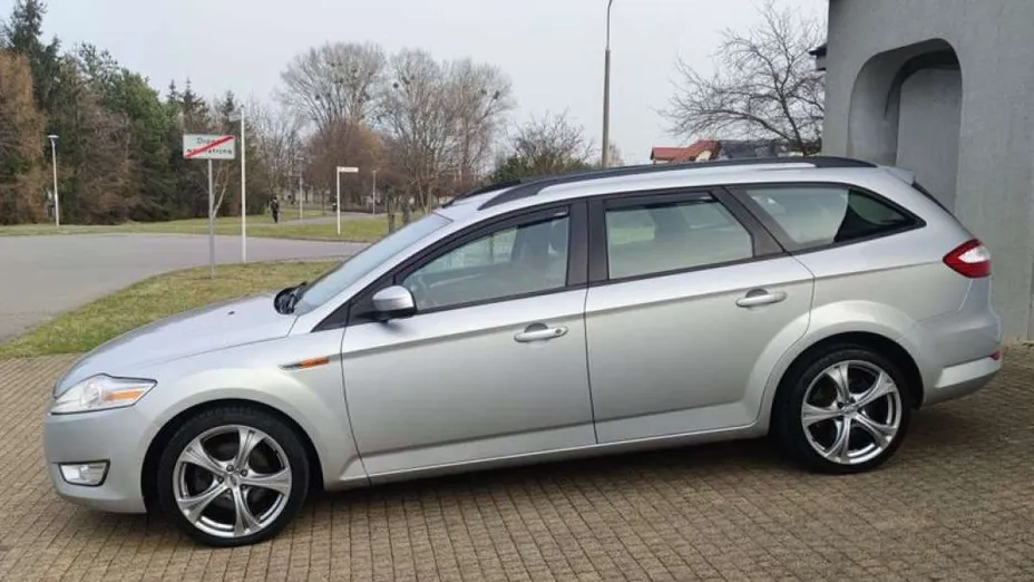 FORD Mondeo -