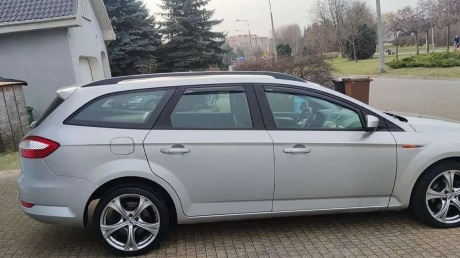 FORD Mondeo -