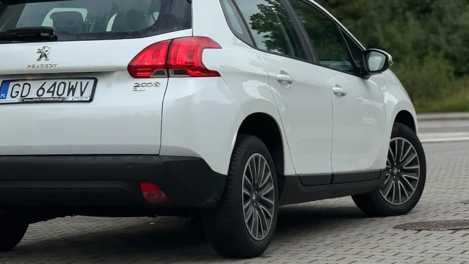 PEUGEOT 2008 -