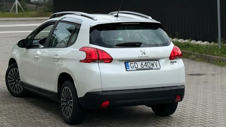 PEUGEOT 2008 -