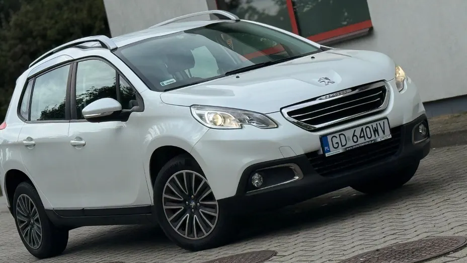 PEUGEOT 2008 -