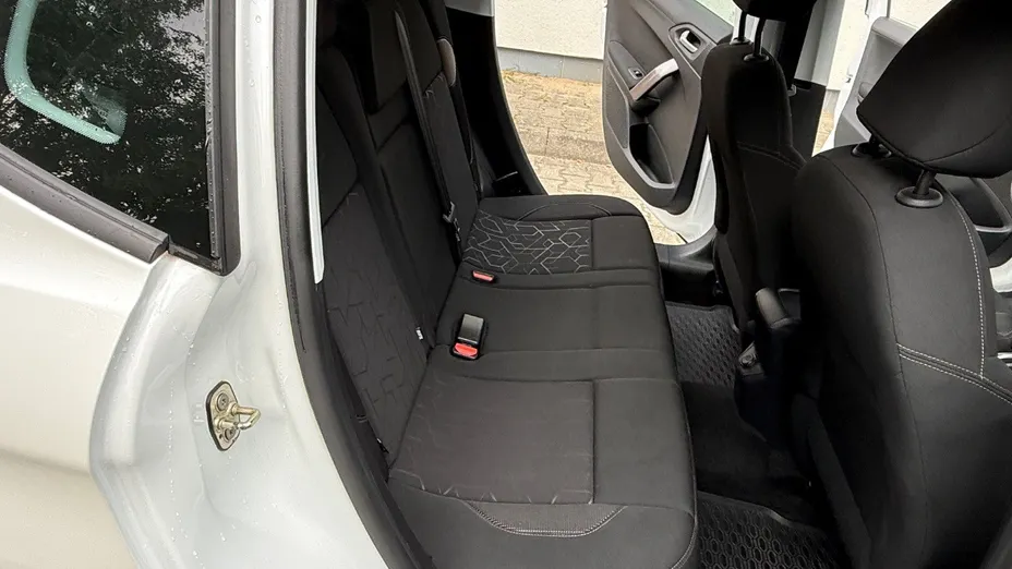 PEUGEOT 2008 -