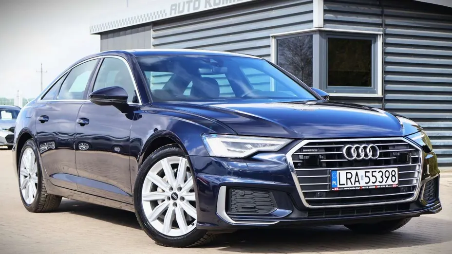 AUDI A6 -