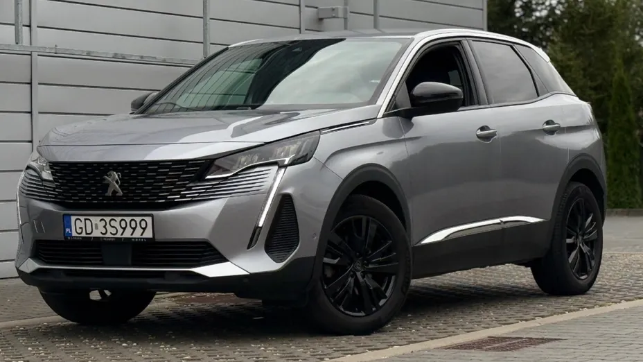 PEUGEOT 3008 -