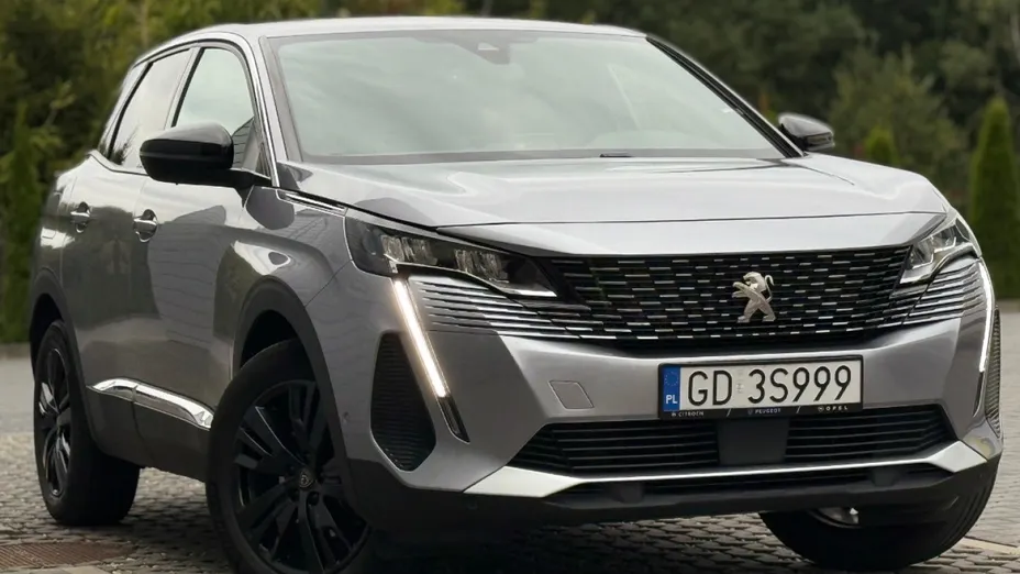PEUGEOT 3008 -