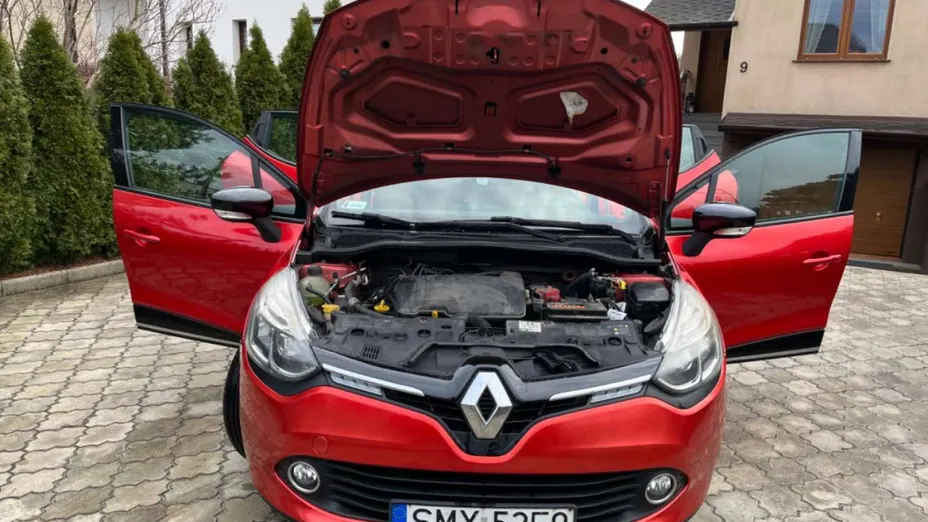 RENAULT Clio -