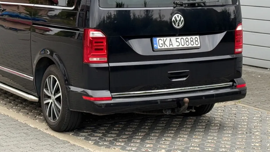 VOLKSWAGEN Multivan -