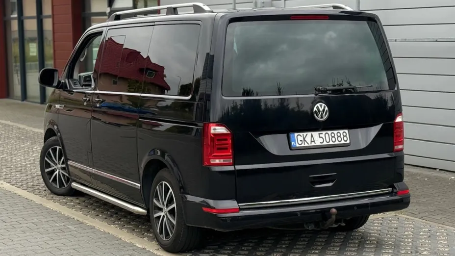 VOLKSWAGEN Multivan -