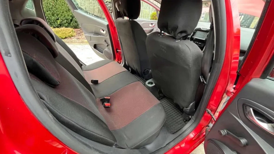 RENAULT Clio -