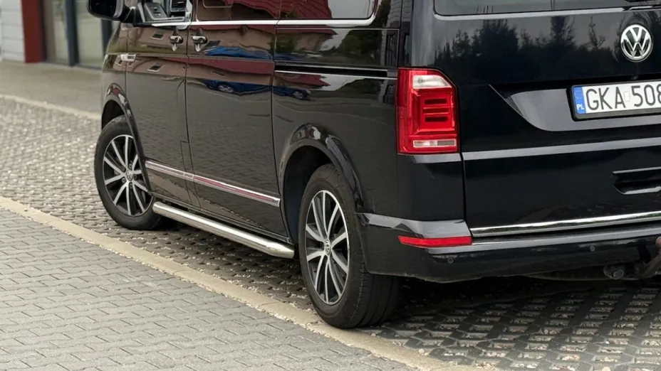 VOLKSWAGEN Multivan -