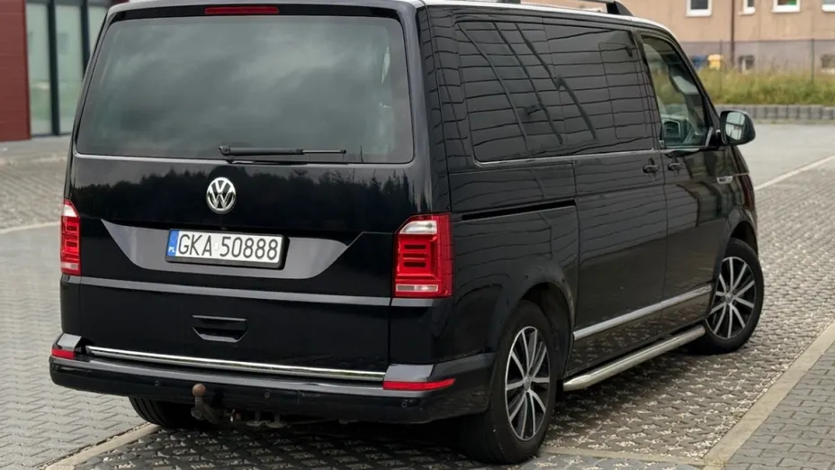 VOLKSWAGEN Multivan -