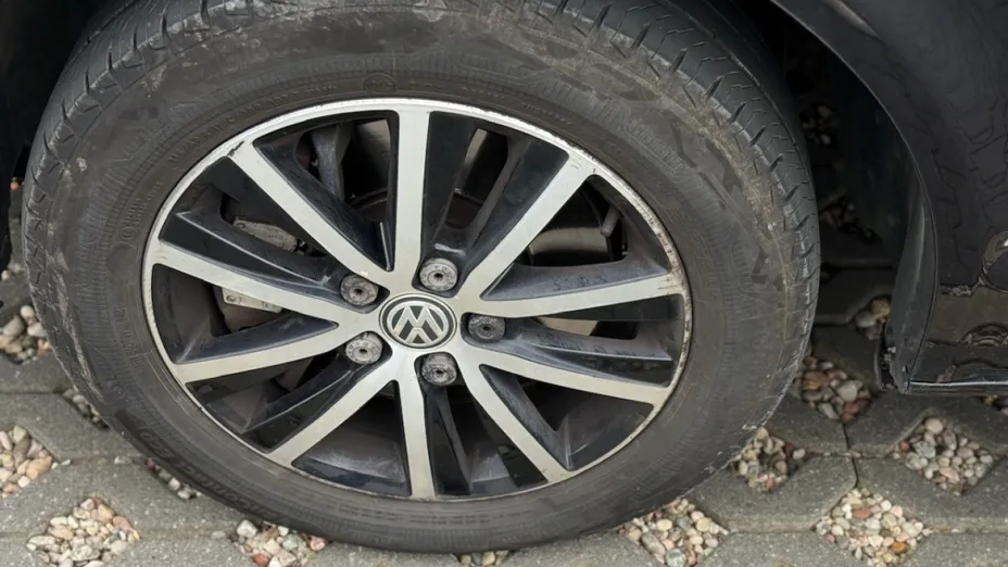 VOLKSWAGEN Multivan -