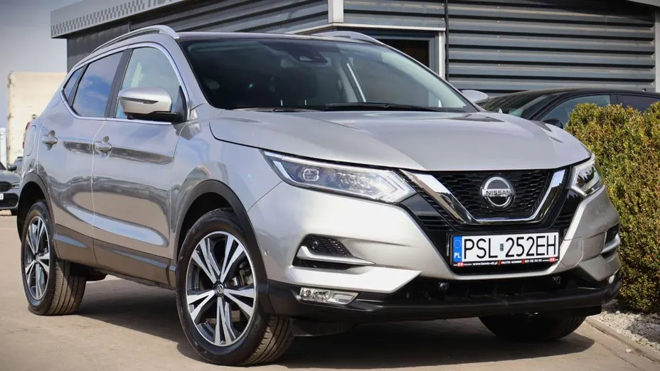 NISSAN Qashqai -
