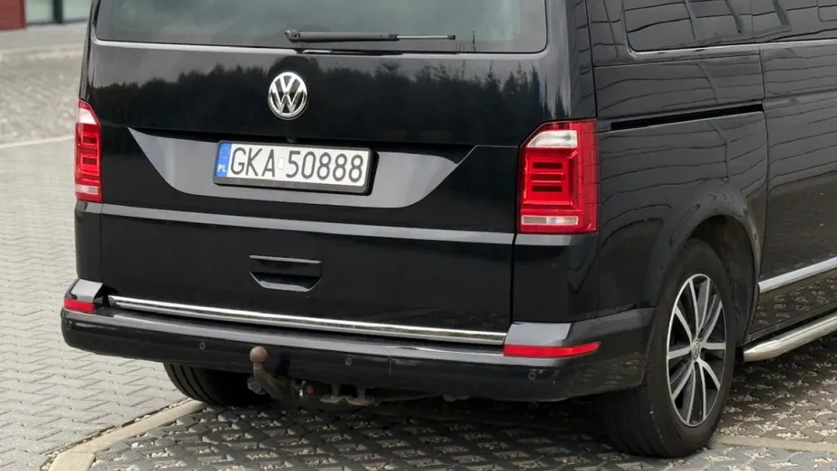 VOLKSWAGEN Multivan -