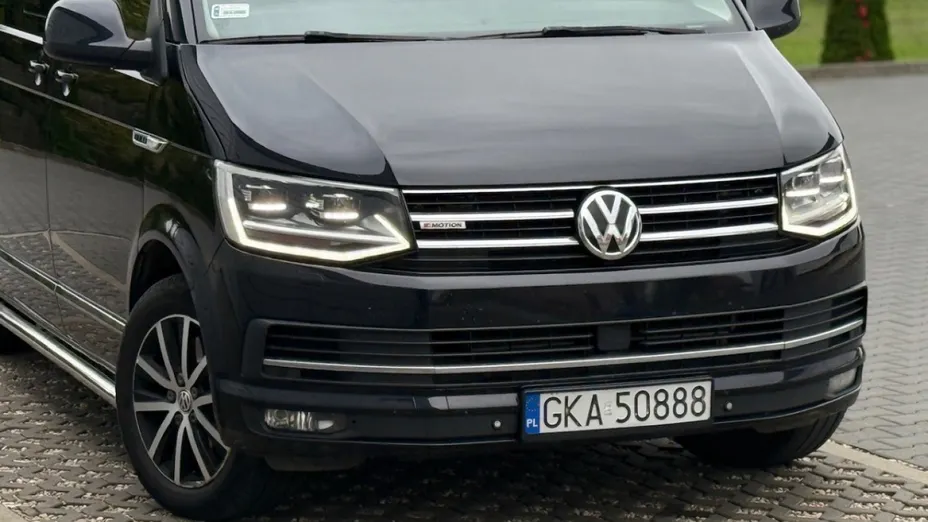 VOLKSWAGEN Multivan -