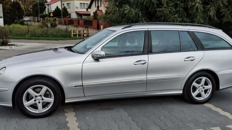 MERCEDES-BENZ E Klasa -