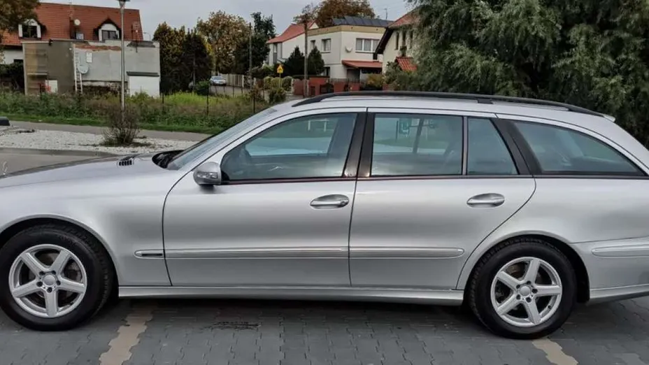 MERCEDES-BENZ E Klasa -