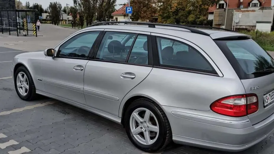 MERCEDES-BENZ E Klasa -