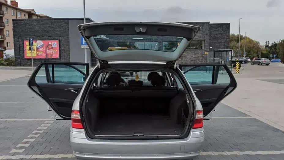 MERCEDES-BENZ E Klasa -