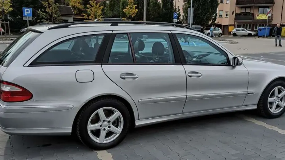 MERCEDES-BENZ E Klasa -