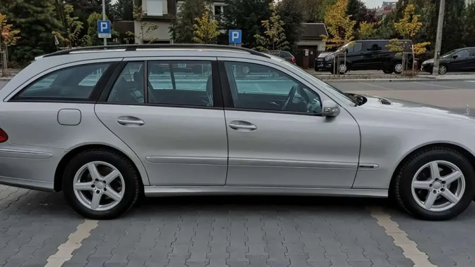MERCEDES-BENZ E Klasa -